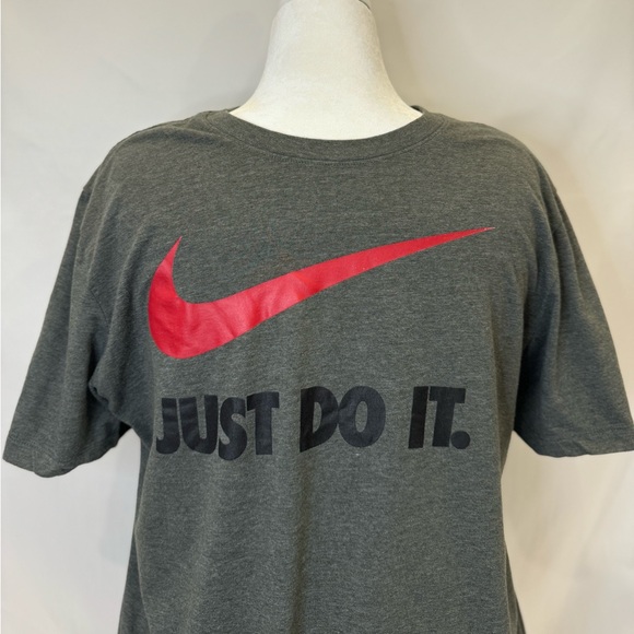 Nike “Just Do It” Tee - Grey & Red - Picture 3 of 6